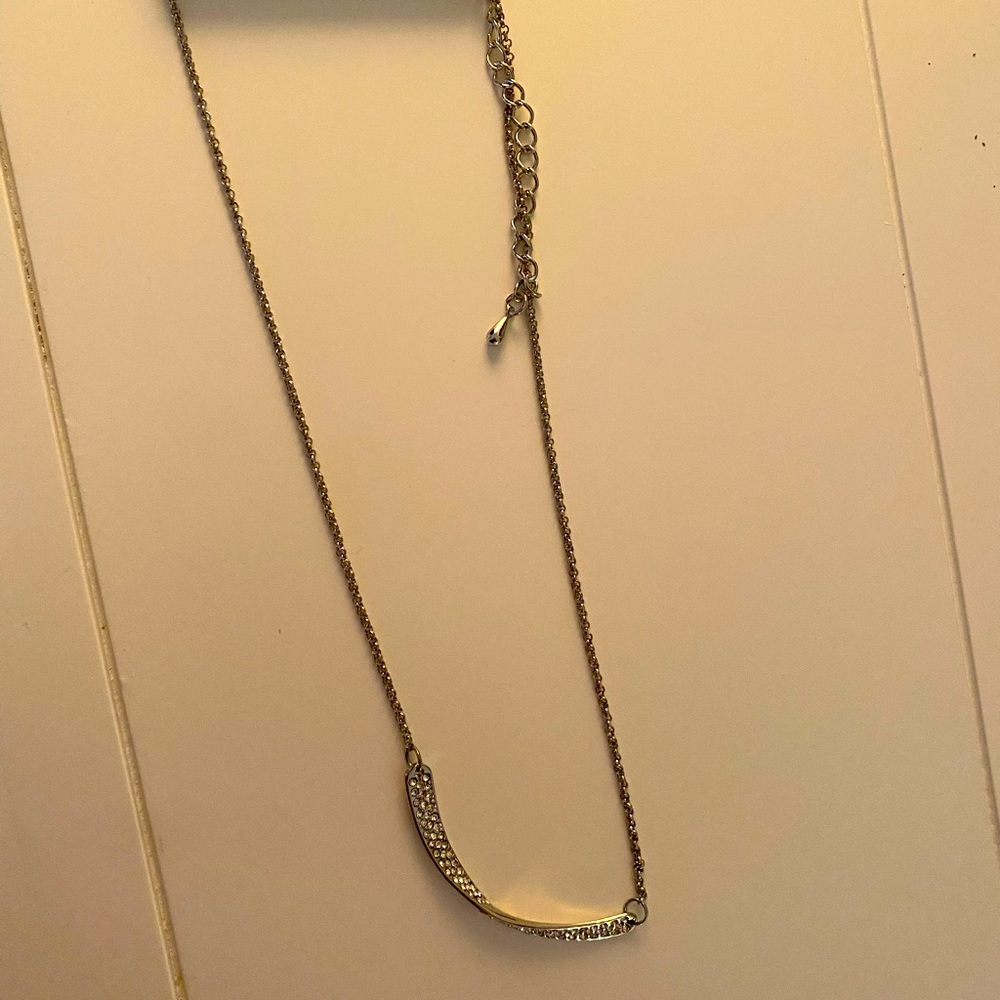 Christopher & Banks necklace